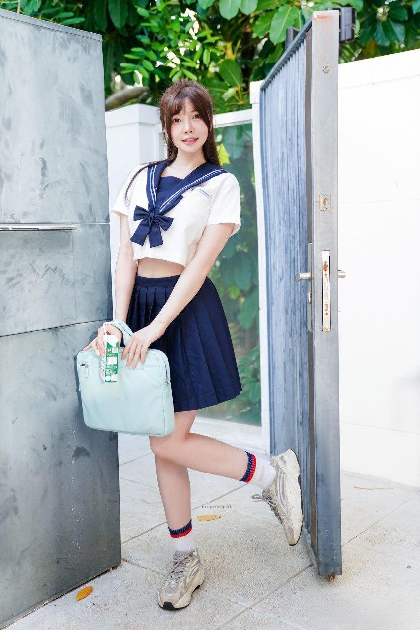 糯美子 – 解救捆绑的学生【30P】